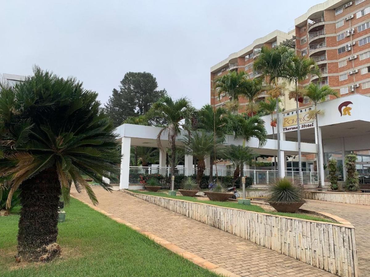 Apartamento Imperio Romano - 2 Quartos, 24Hs Piscina Caldas Novas Exterior photo