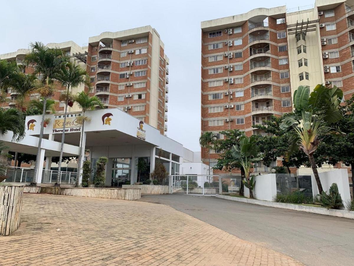 Apartamento Imperio Romano - 2 Quartos, 24Hs Piscina Caldas Novas Exterior photo